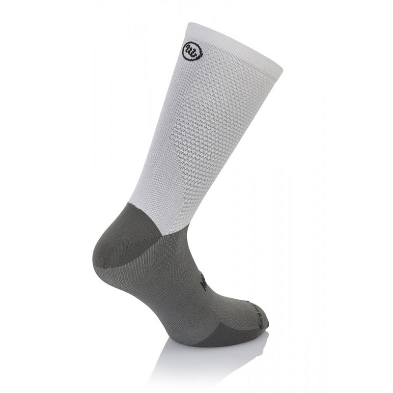 MB WEAR | Calcetines de Ciclismo PRO-GRAPHENE blanco
