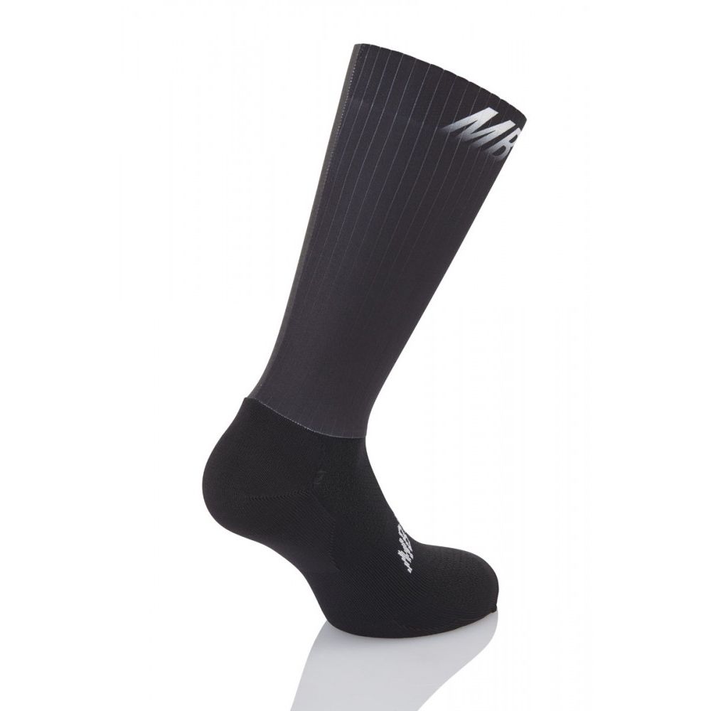 MB WEAR | Calcetines de Ciclismo AERO FAST H20 negro-blanco