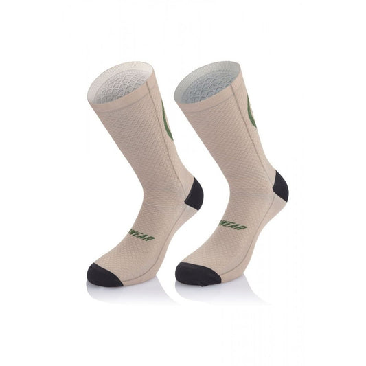 MB WEAR | Calcetines de Ciclismo SMILE EMOTIONS H20 beige-verde