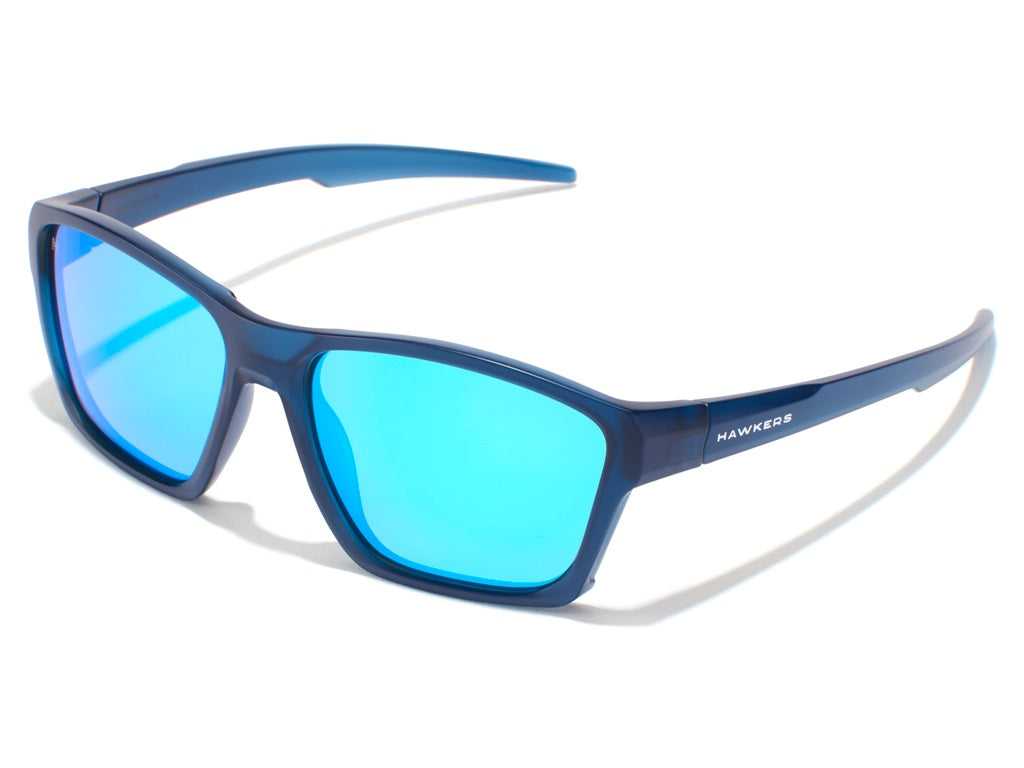 HAWKERS | Gafas SHARK azul mate transparente - azul claro polarizado